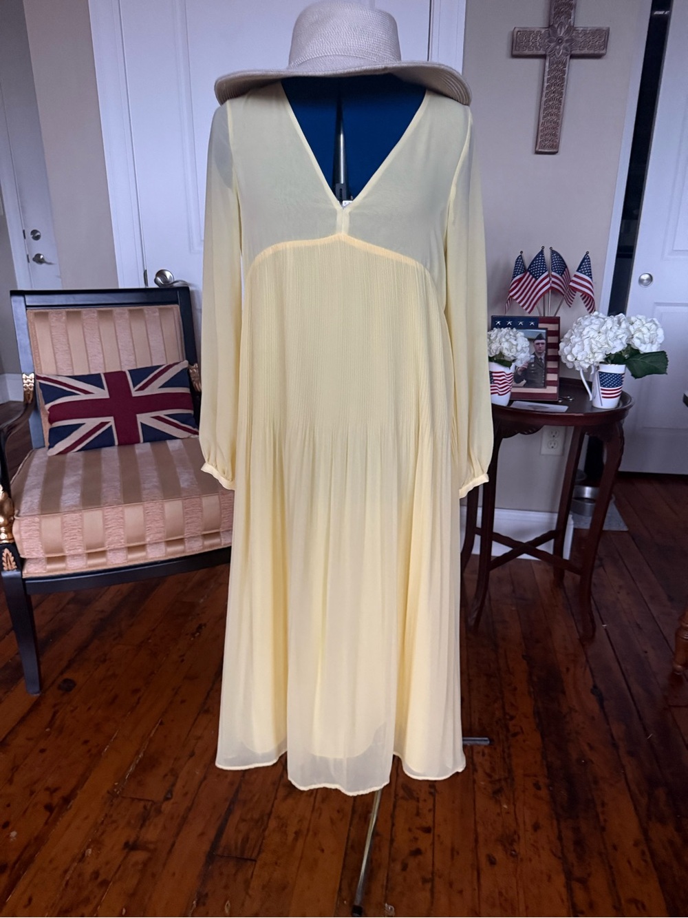 BOHO Vibes ✨Zara Butter Yellow Pleated Midi Dress - V-Neck, Long Sleeve